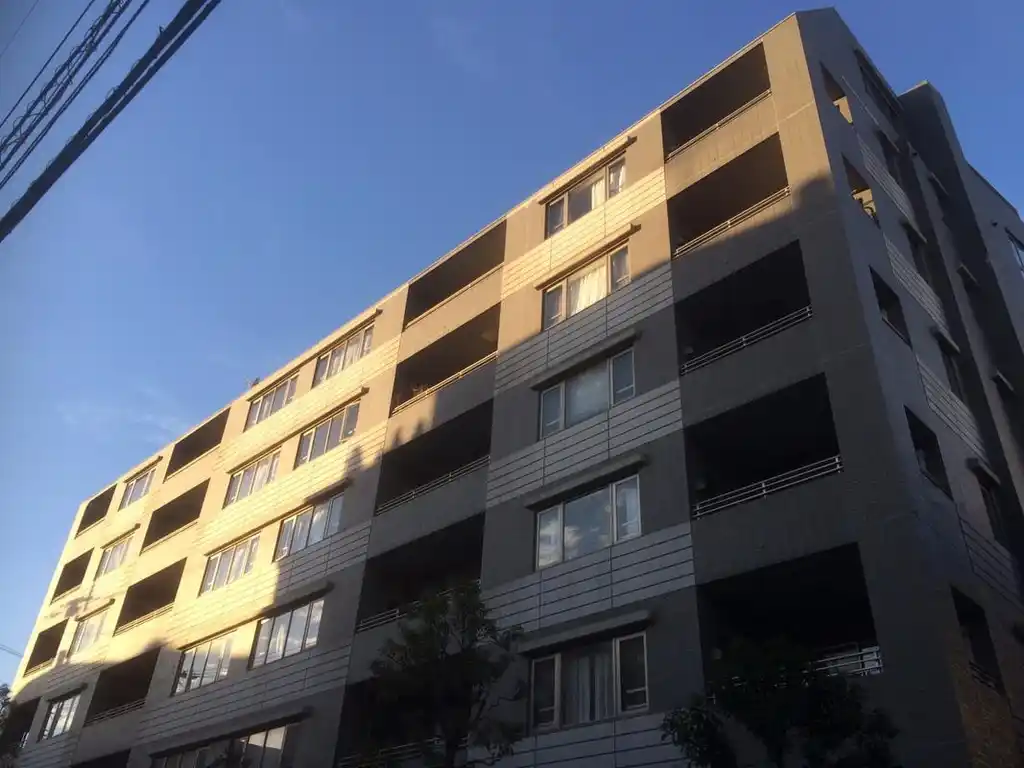 アパートメンツ東山 外観